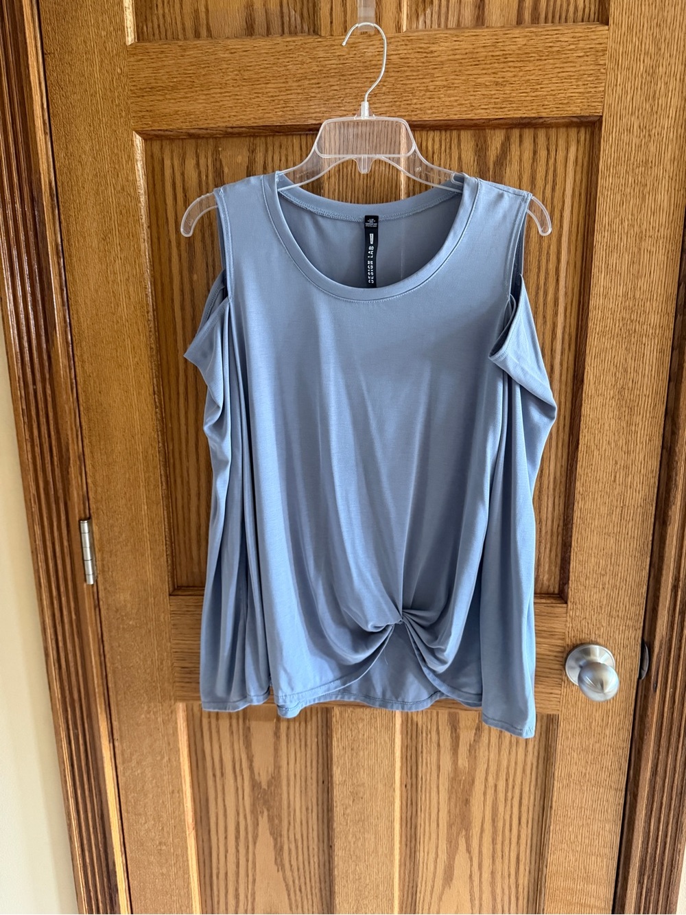 Design Lab Lord & Taylor Slate Blue Cold-Shoulder Large Twist Front Top